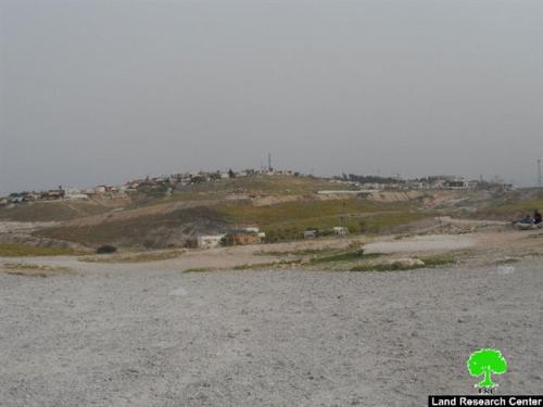 الاحتلال يستهدف تجمع بدوي آل النجوم في منطقة واد القلط