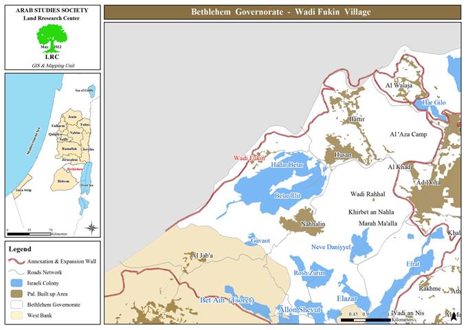 إخطار بوقف العمل و البناء لمنزلين سكنيين وبركس في قرية واد فوكين