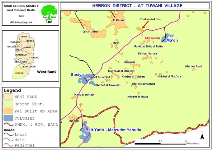 مستعمرو “ماعون” يعتدون على المزارعين وطلبة المدارس في قرية التواني جنوب يطا