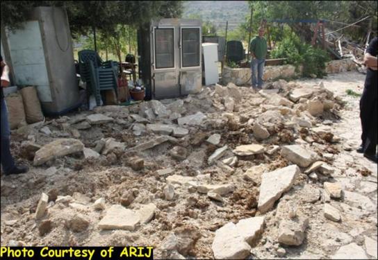 جرافات الاحتلال الاسرائيلي تستهدف منطقة وادي المخرور في مدينة بيت جالا للمرة الثانية خلال شهر