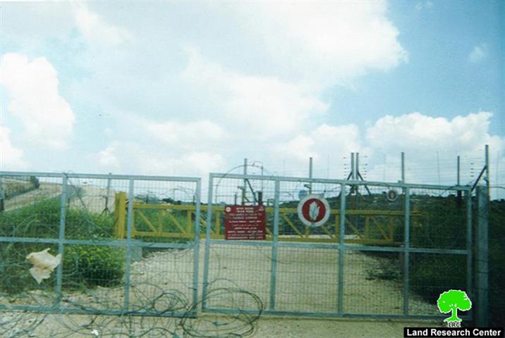 Farmers of Ar ras village denied access to their lands