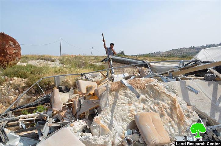 الاحتلال الإسرائيلي يهدم مزرعة في قرية رأس عطية / محافظة قلقيلية