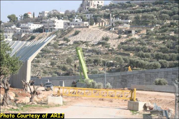 Construction returns to the Segregation Wall in Beit Jala city