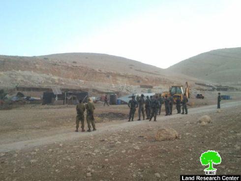 The Israeli occupation defaces Makhoul and demolishes its structures