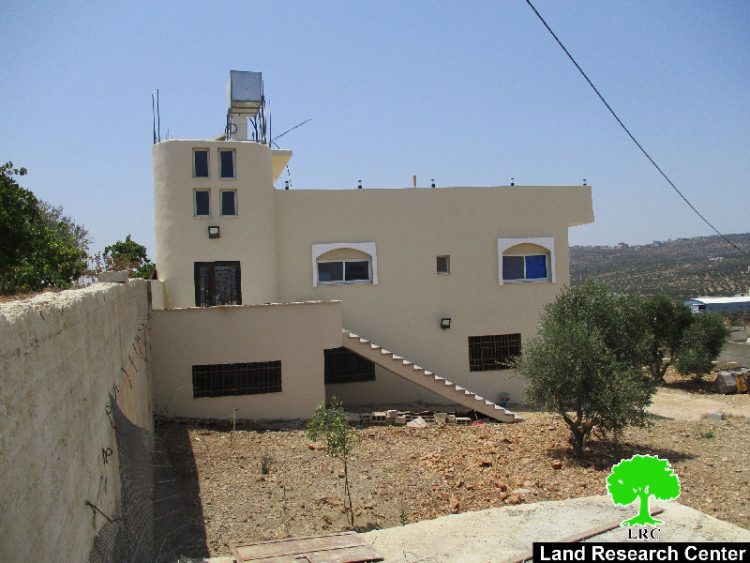 إخطارات بوقف البناء تطال 4 مساكن في بلدة عقربا