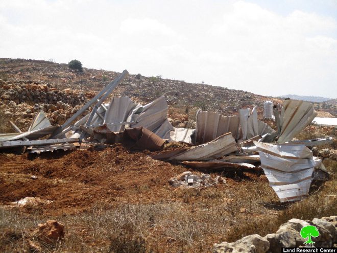 إغلاق طرق زراعية وهدم منشآت سكنية وزراعية في بلدة قصرة بمحافظة نابلس