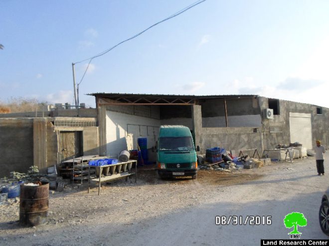 إخطارات عسكرية بوقف البناء لمنشآت زراعية في قرية النبي الياس / محافظة قلقيلية