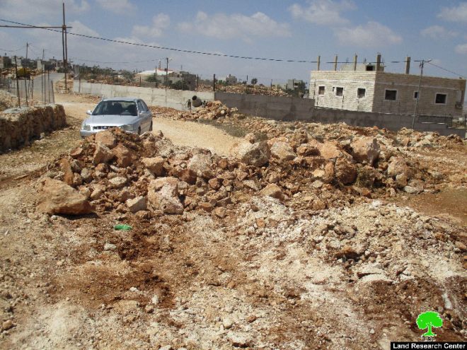 Israeli Occupation Forces demolish agricultural structures and seal off roads in Nablus