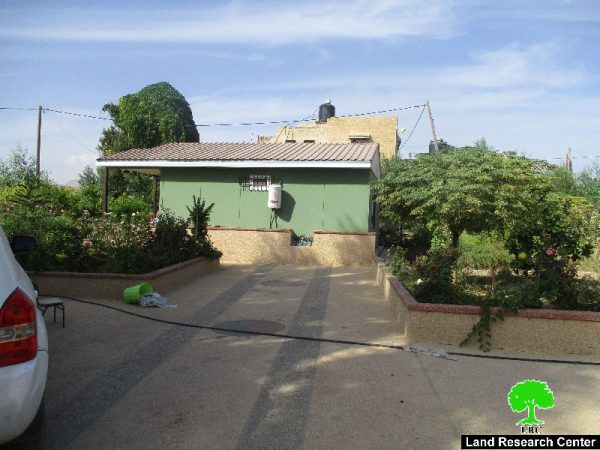 ما تسمى لجنة التنظيم والبناء الإسرائيلية تخطر بهدم منزل زراعي في قرية فروش بيت دجن