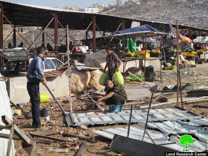 الاحتلال الاسرائيلي يهدم بسطات لبيع الخضار عند حاجز ارتاح العسكري