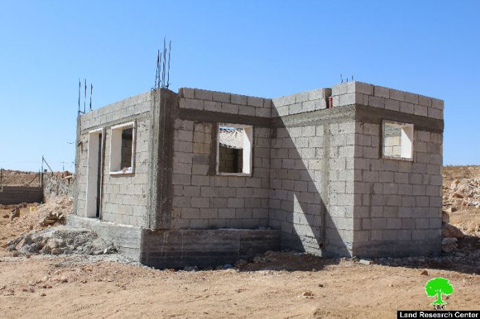 إخطار بوقف العمل في مشروع زراعي بمنطقة غزيوي جنوب يطا