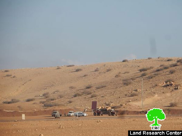 Israeli Occupation Forces confiscate agricultural tractors from Al-Ras Al-Ahmar and Ibziq areas of Palestinian Jordan Valley