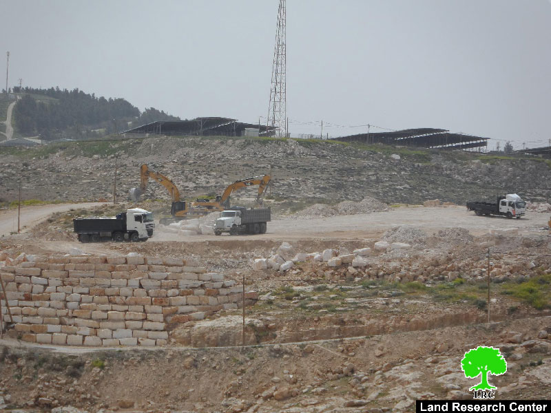 مخطط استعماري جديد لتوسعة مستعمرة ” كرمئيل” على حساب أراضي قرية أم الخير