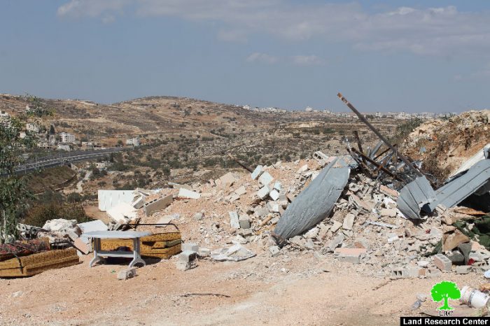 Dozers of Israel Municipality demolish 3 residences in Beit Hanina
