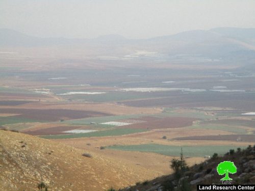 إخطار بوقف العمل لخط كهرباء في بئر مياه في خربة الرأس الأحمر