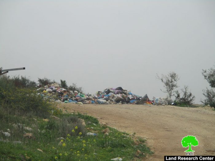 مصادرة 3 سيارات لنقل النفايات تابعة لمجلس إدارة النفايات الصلبة في قرى شرق مدينة قلقيلية