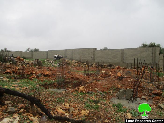 إخطار نهائي بهدم مزرعة ومنزل قيد الإنشاء في بلدة عزون الشمالية