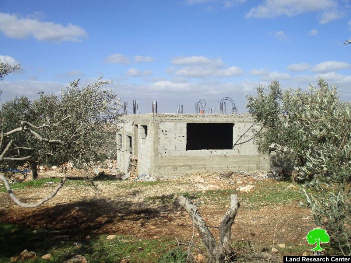 Israeli Occupation Forces notify residences of stop-work in the Salfit town of Kfar Ad-Dik