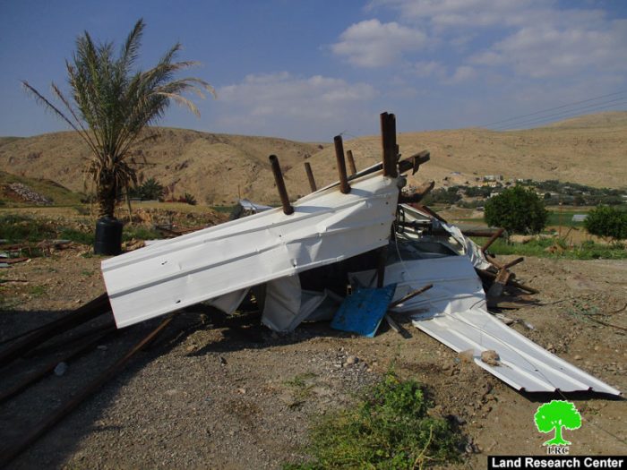 هدم ورشة للحدادة في منطقة الجفتلك بمحافظة أريحا