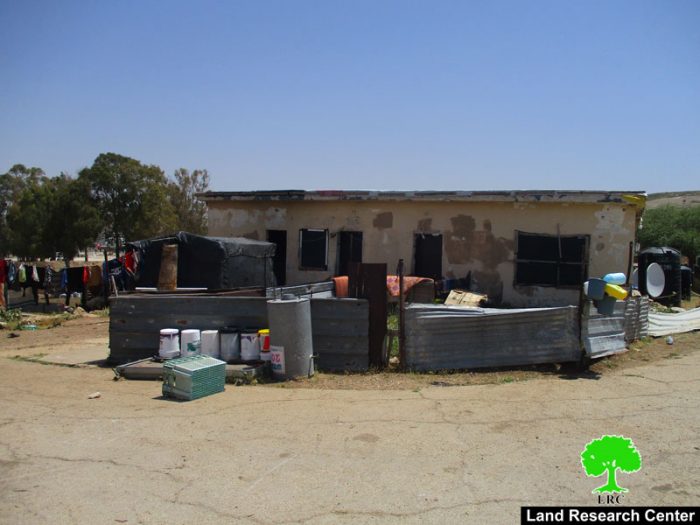 الشروع بتجريف أراضي في محيط أحراش بلدة عرابة وإخطار عائلتين بالرحيل من المنطقة