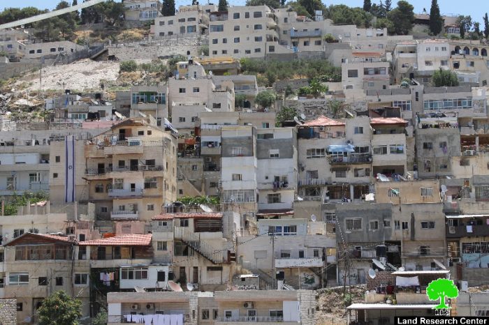 Leaking a Palestinian building for a settlement association in Silwan neighborhood in Jerusalem