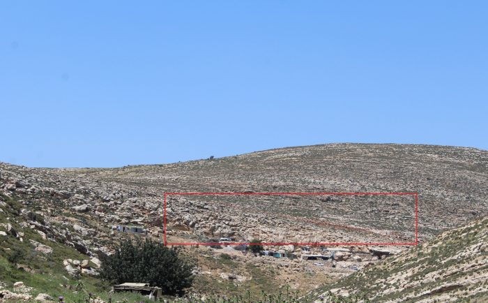 الاحتلال يشرع بشق طريق استعماري غرب بلدة تفوح