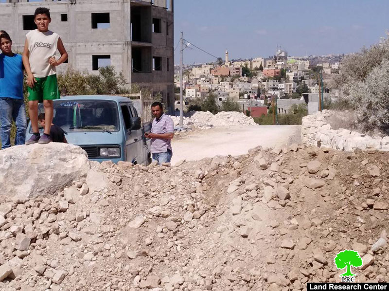 جيش الاحتلال يغلق طريقاً زراعياً في بلدة كفر اللبد بمحافظة طولكرم