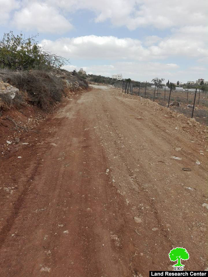 Israel’s Occupation Forces halt rehabilitation works on agricultural road in Nablus governorate