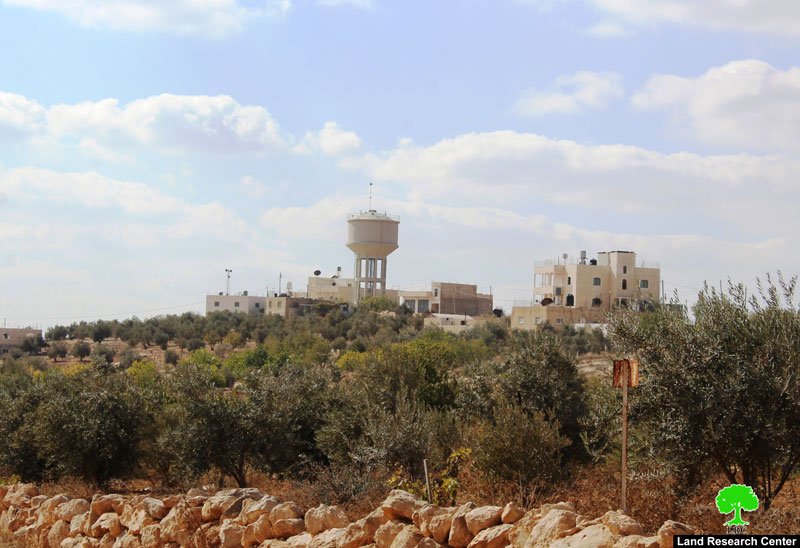 إخطار بوقف العمل في شبكة مياه شرق بلدة يطا بمحافظة الخليل