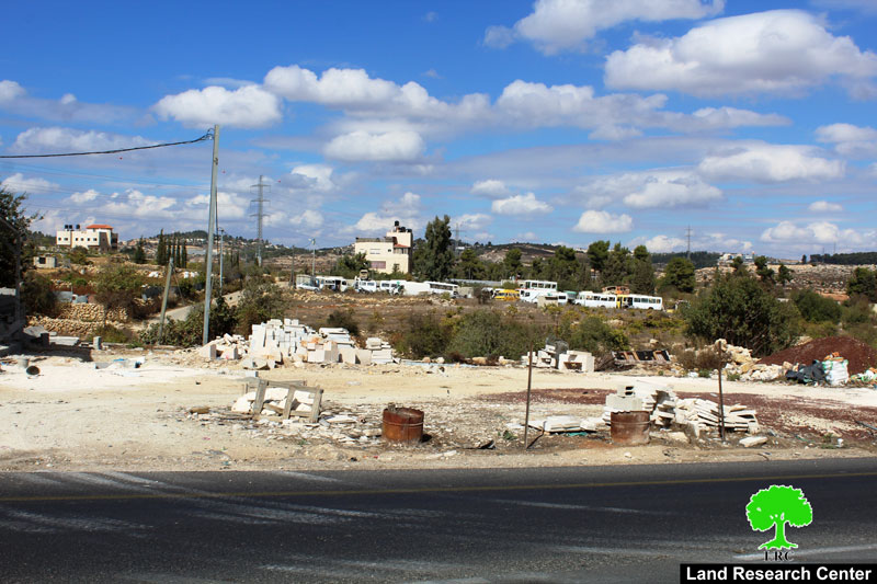 هدم ومصادرة بركس في بيت أمر شمال الخليل