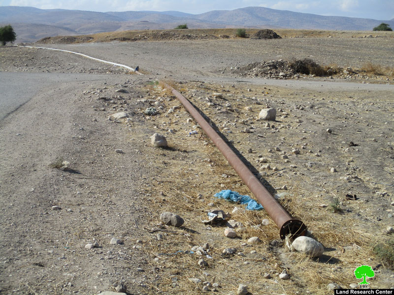 Israeli colonists sabotage and steal water pipelines in Tubas governorate