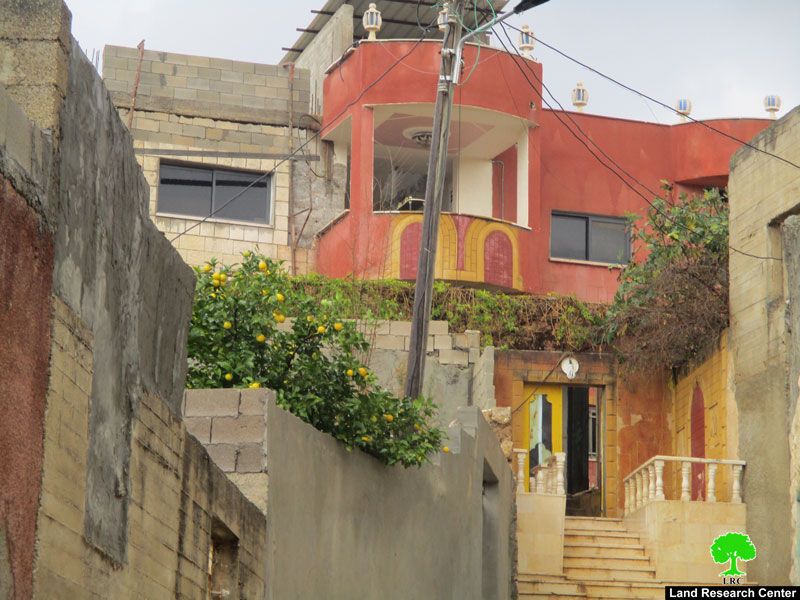 إخطار بهدم منزل في بلدة قباطية بذريعة الأمن  محافظة جنين