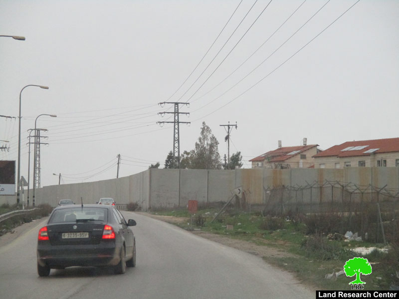 استكمال بناء الجدار العنصري لصالح مستعمرة بيت ايل عائلة حامد محاصرة بالجدار