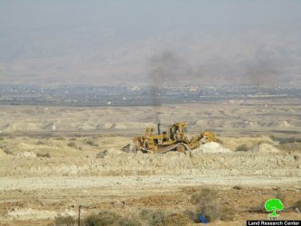 الاستيلاء على مئات الدونمات الزراعية لإنشاء بؤرة استعمارية جديدة على أراضي شرق أريحا
