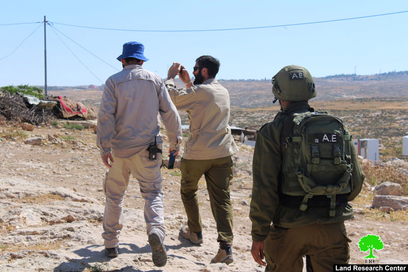 الاحتلال يهدد بهدم مساكن المواطنين في خربة غوين جنوب السموع  محافظة الخليل