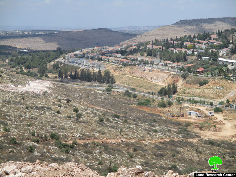 طريق استعماري سيلتهم 324 دونم لربط مستعمرة ” بيت اريه” بمستعمرة ” عوفريم” على حساب أراضي قريتي عابود واللبن الغربي / محافظة رام الله