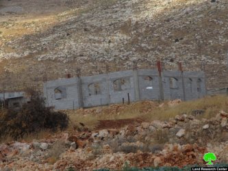 إخطار بوقف البناء لمنزلين قيد الإنشاء  قي خربة مسعود / محافظة جنين