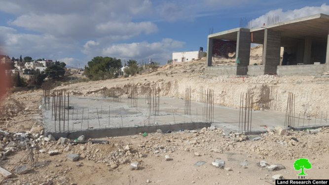 إخطار بوقف العمل لـ 3 مساكن في قرية زعترة / محافظة بيت لحم