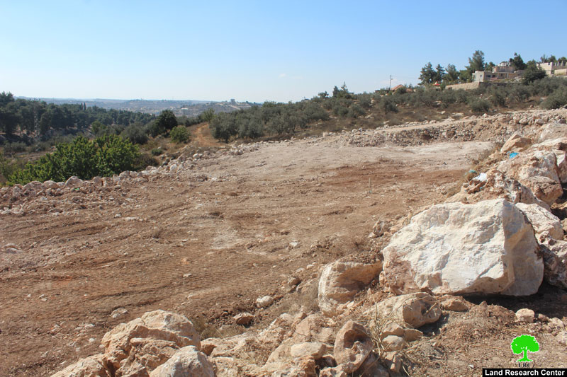 الاحتلال يوقف العمل في مشروع استصلاح زراعي بقرية واد الشاجنة جنوب الخليل