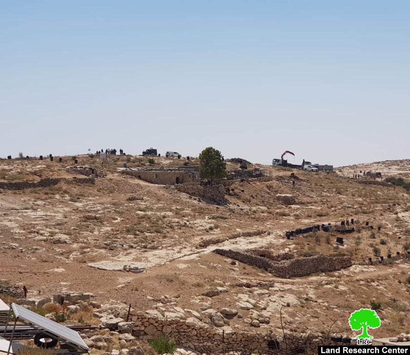 Demolition and confiscation of facilities in Um Neer and Al-Mufqara south Yatta / Hebron governorate