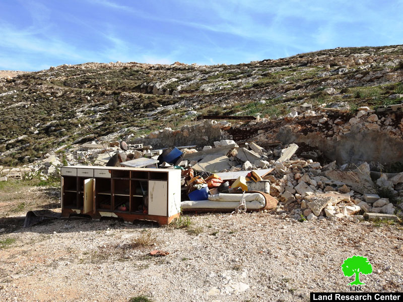 الاحتلال يهدم مسكناً زراعياً في قرية سوبا غرب الخليل