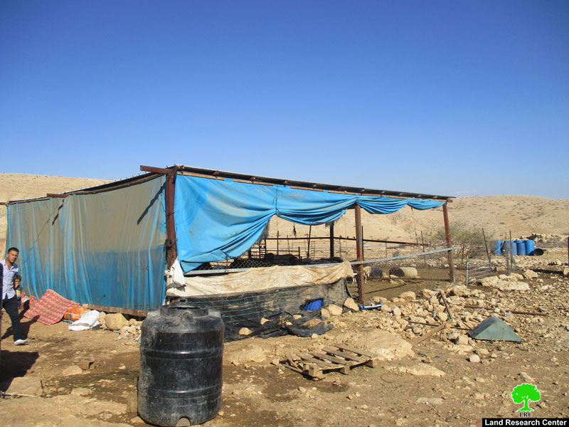 إخطارات بوقف العمل والبناء لـ 21 منشأة سكنية وزراعية في منطقة ذراع عواد / محافظة طوباس