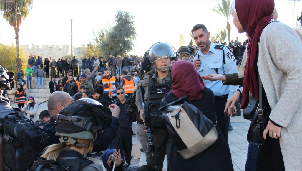 الاحتلال يغلق المسجد الأقصى ويعتدي على المصلين فيه / القدس المحتلة