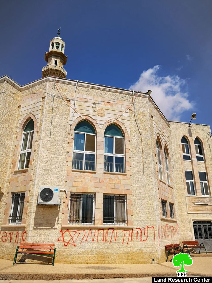 Fanatic Settlers Sabotage Palestinian Properties in Kafr Malik / Ramallah Governorate