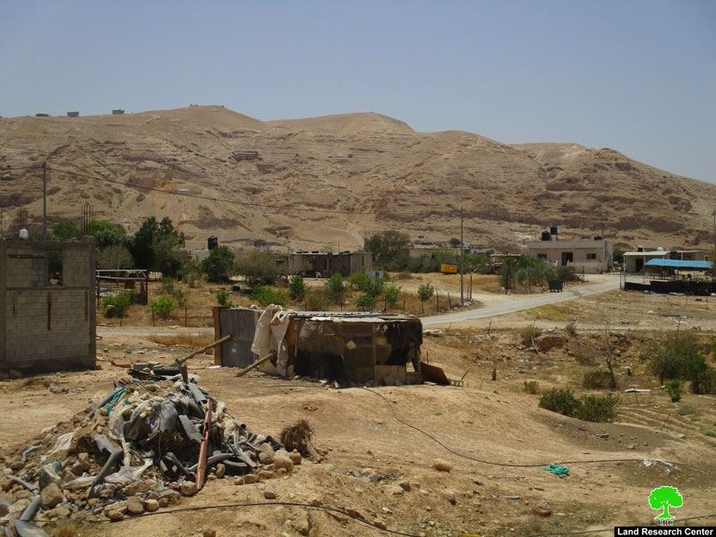 Under security claims , IOF close postures in An-Nuwa’ima / Jericho governorate