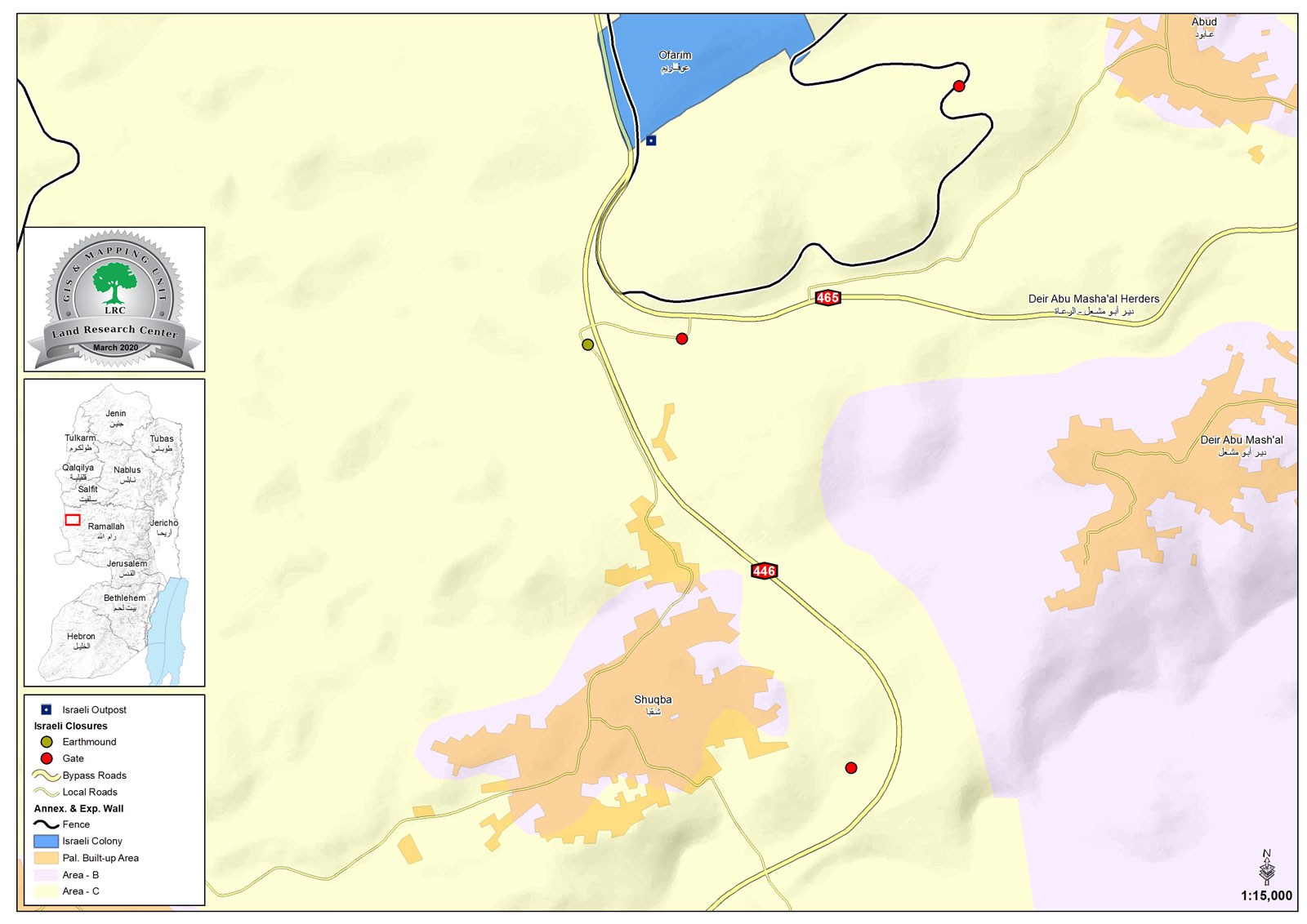 Closing a metal gate on the northern entrance of Shuqba / Ramallah governorate