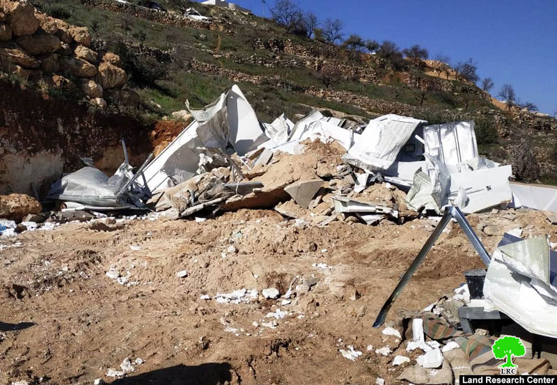 الاحتلال يهدم مسكن عائلة الرجبي للمرة الثانية جنوب مدينة الخليل