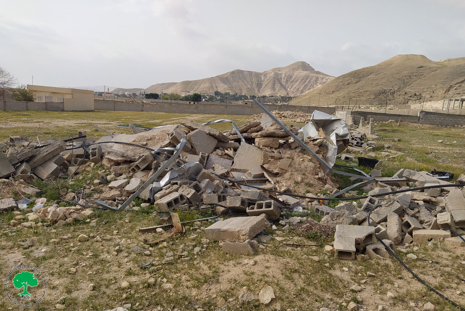 الانتهاكات الإسرائيلية في ظل كورونا: هدم  ثلاثة مساكن قيد الإنشاء في منطقة  السطيح / محافظة أريحا