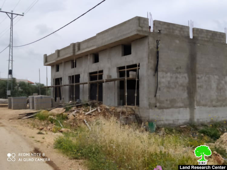 الانتهاكات الإسرائيلية في ظل كورونا: إخطار بوقف البناء يطال منشأة تجارية في قرية ظهر العبد جنوب غرب جنين