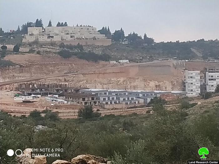 الشروع ببناء حي استعماري جديد في مستعمرة ” الكانا” غرب سلفيت